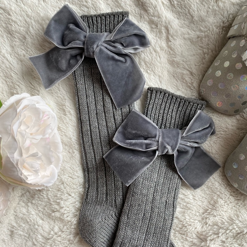 β¨SOLDβ¨Baby Girl Knee High Socks With Bow π - Picture 2 of 6